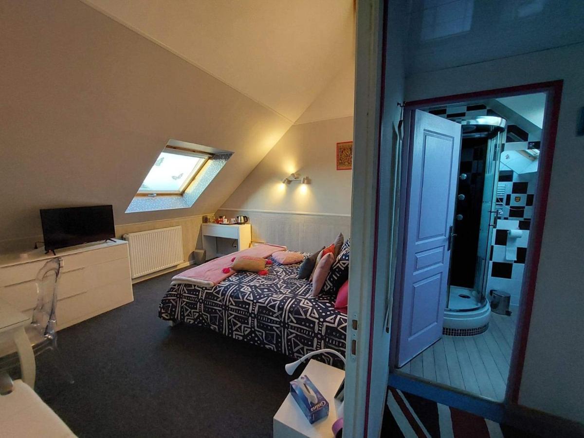Le Relais De L'Aube Otel Villers-Bretonneux Dış mekan fotoğraf